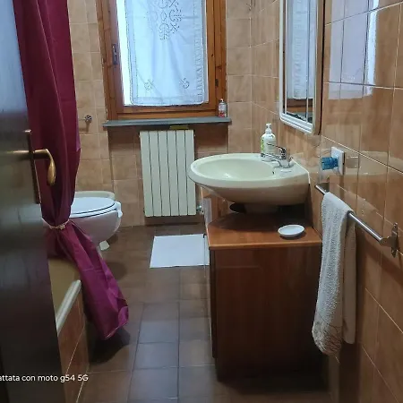 Interno Sette, Mare E A Pochi Minuti