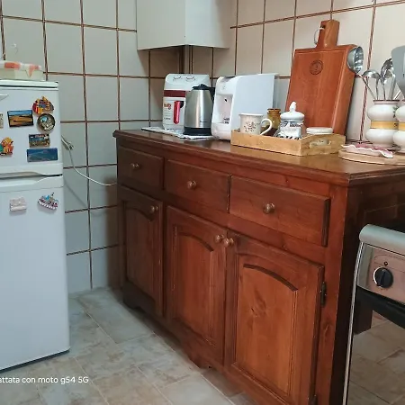 Interno Sette, Mare E A Pochi Minuti アパート *